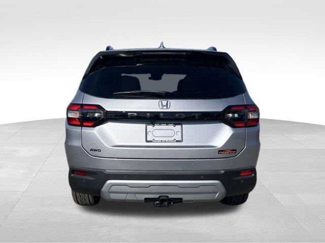 new 2025 Honda Pilot car, priced at $47,746