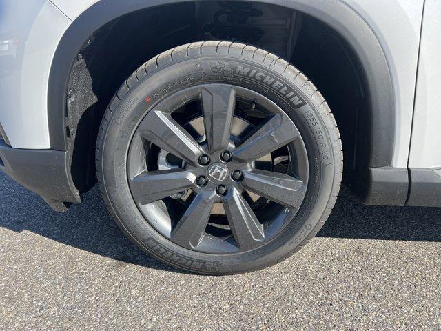 new 2025 Honda Pilot car, priced at $41,745
