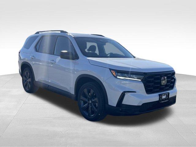 new 2025 Honda Pilot car, priced at $41,745