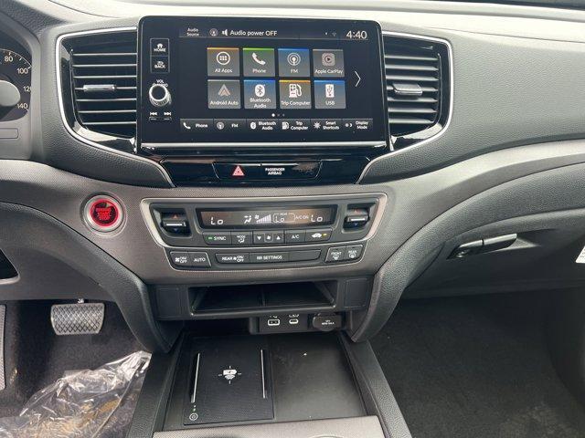 new 2025 Honda Ridgeline car, priced at $39,304
