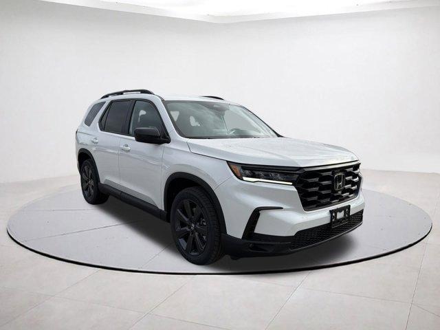 new 2025 Honda Pilot car, priced at $40,710