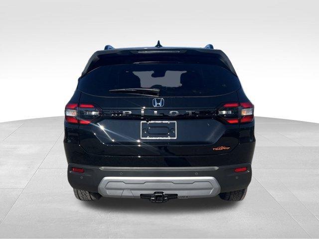 new 2025 Honda Pilot car, priced at $47,746