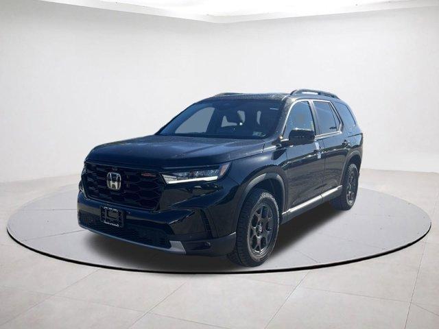 new 2025 Honda Pilot car, priced at $46,651