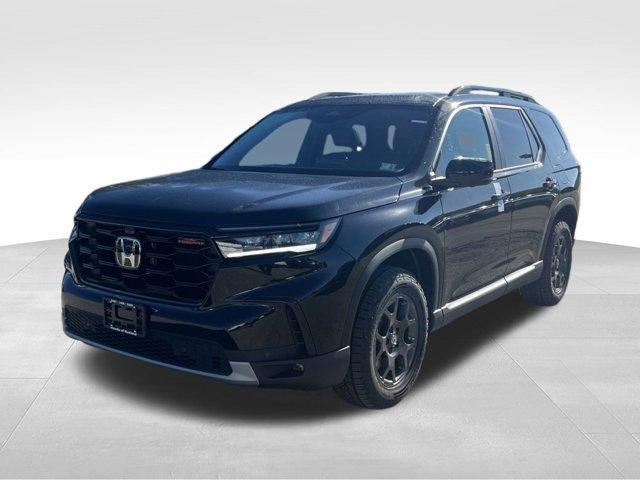 new 2025 Honda Pilot car, priced at $48,199