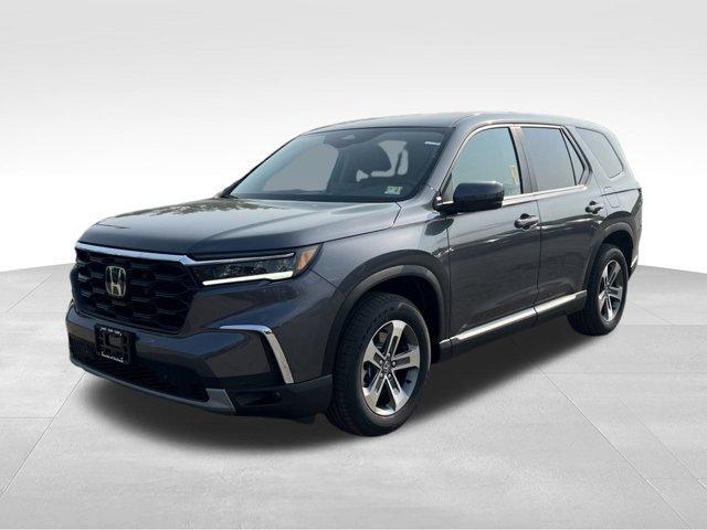 new 2025 Honda Pilot car, priced at $45,024