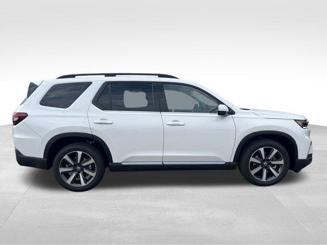 new 2025 Honda Pilot car, priced at $49,287