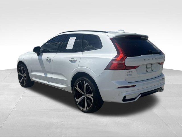 used 2022 Volvo XC60 car, priced at $38,921