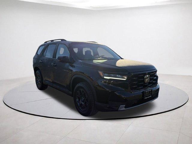 new 2025 Honda Pilot car, priced at $46,238
