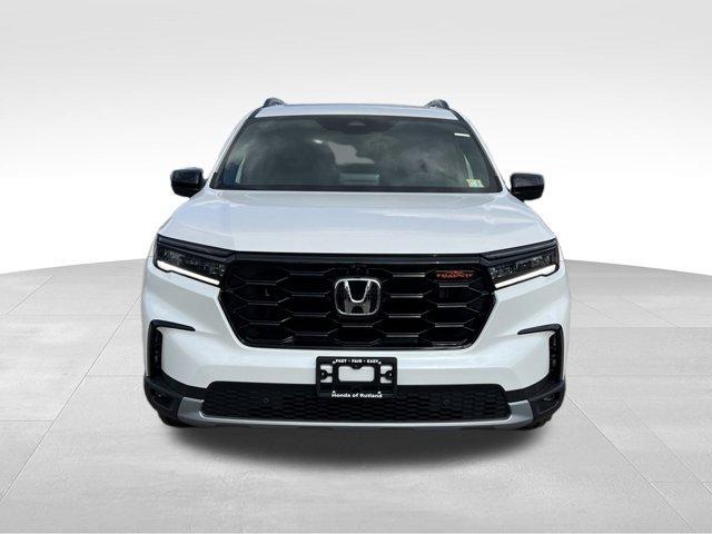 new 2025 Honda Pilot car, priced at $48,430