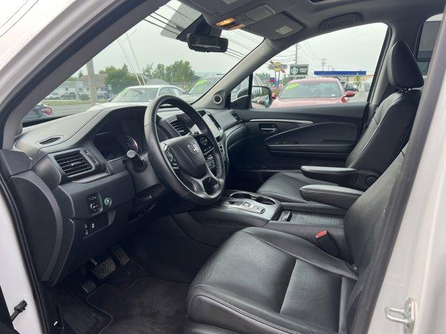 used 2022 Honda Pilot car, priced at $31,175