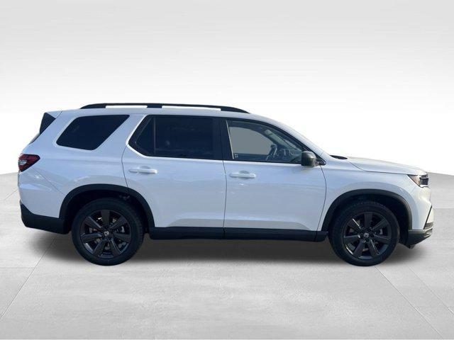 new 2025 Honda Pilot car, priced at $41,943