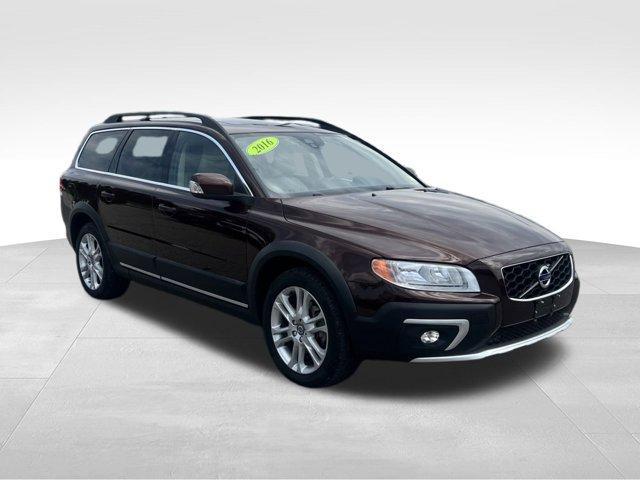 used 2016 Volvo XC70 car, priced at $13,562
