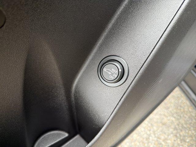 used 2021 Chevrolet Equinox car, priced at $18,388