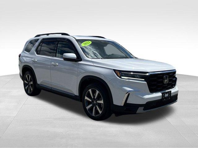 used 2023 Honda Pilot car, priced at $40,776