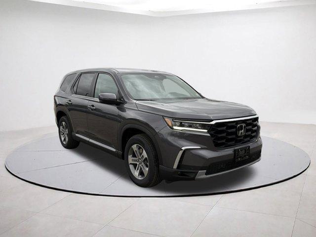 new 2025 Honda Pilot car, priced at $43,327