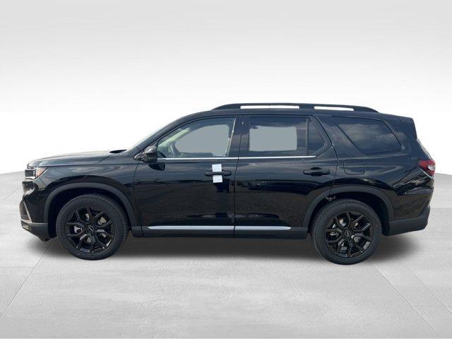 new 2025 Honda Pilot car, priced at $50,670