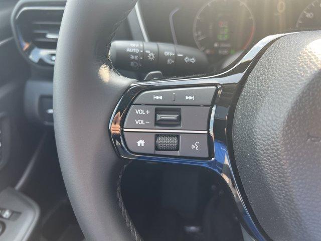 new 2025 Honda Pilot car, priced at $50,670