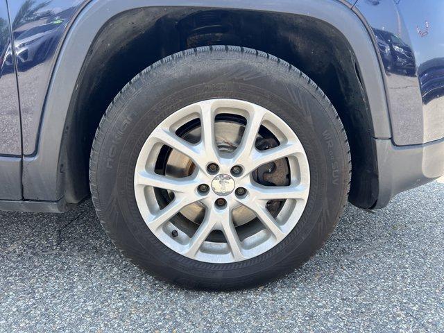 used 2016 Jeep Cherokee car, priced at $11,144
