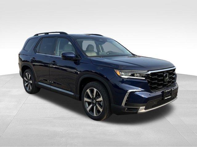 new 2025 Honda Pilot car, priced at $48,189