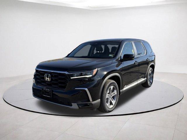 new 2025 Honda Pilot car, priced at $43,999