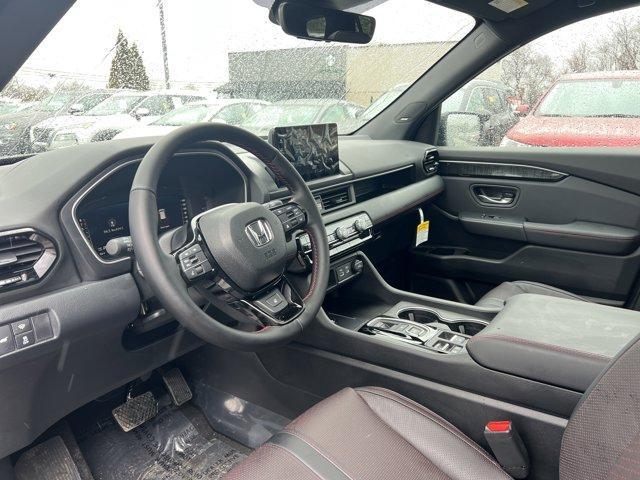 new 2025 Honda Pilot car, priced at $52,614