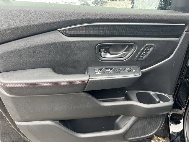 new 2025 Honda Pilot car, priced at $52,614