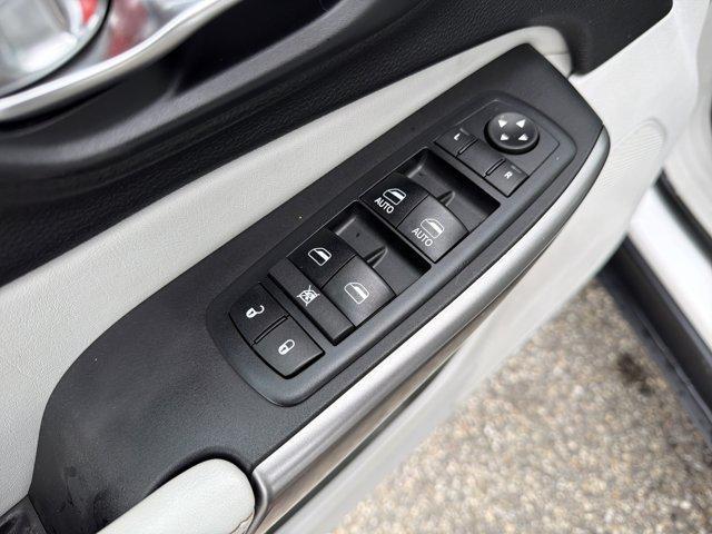 used 2019 Jeep Cherokee car, priced at $15,609