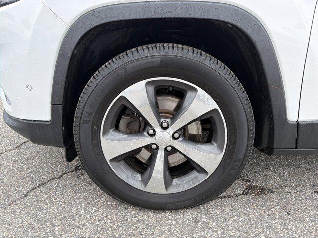 used 2019 Jeep Cherokee car, priced at $15,609