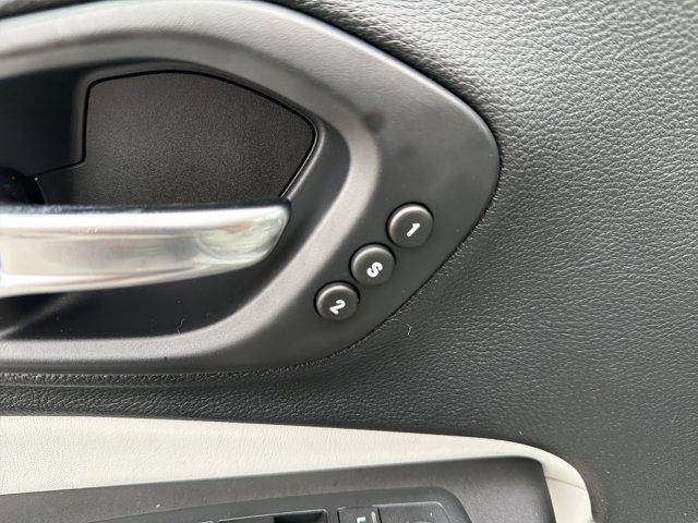 used 2019 Jeep Cherokee car, priced at $15,609