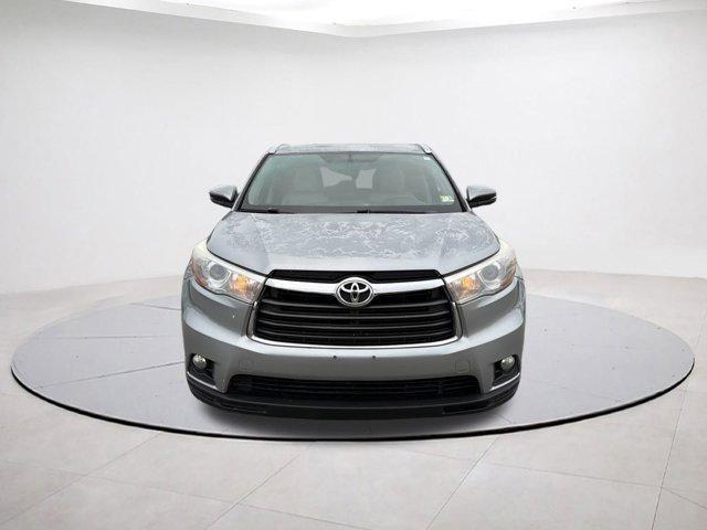 used 2016 Toyota Highlander car
