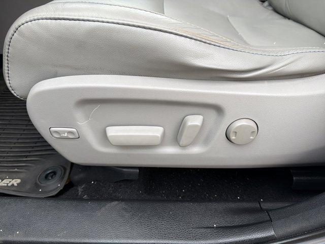 used 2016 Toyota Highlander car