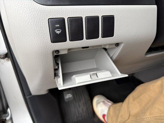 used 2016 Toyota Highlander car