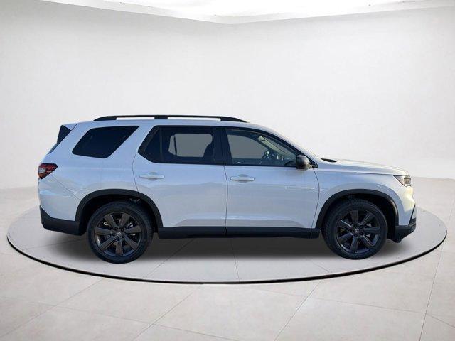 new 2025 Honda Pilot car, priced at $41,433