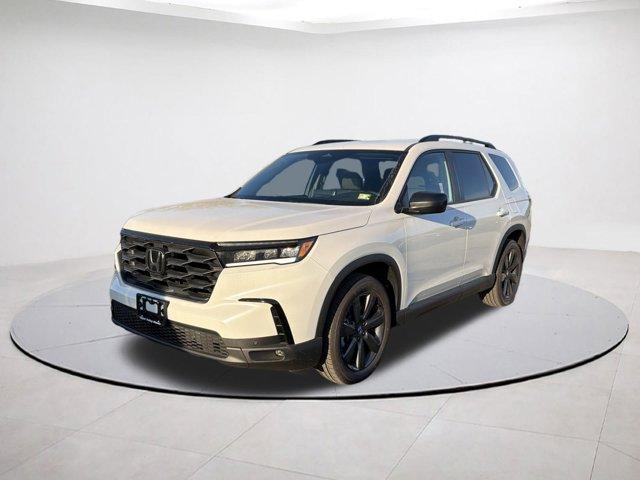 new 2025 Honda Pilot car, priced at $41,433