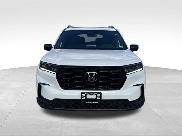 new 2025 Honda Pilot car, priced at $53,330