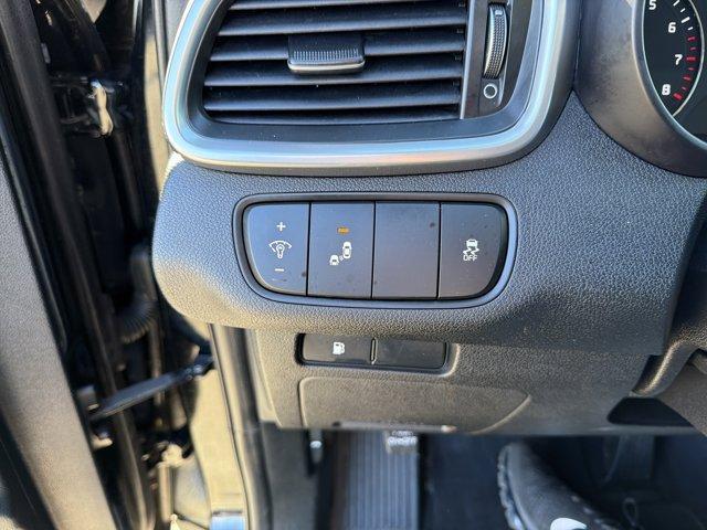 used 2019 Kia Sorento car, priced at $16,976