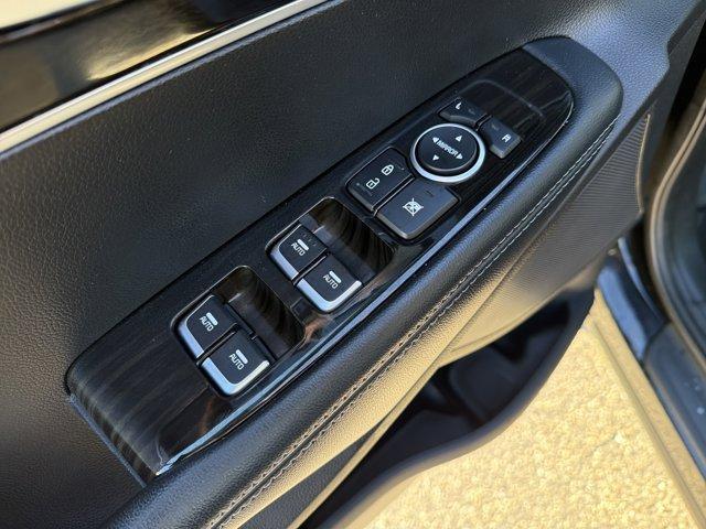 used 2019 Kia Sorento car, priced at $16,976