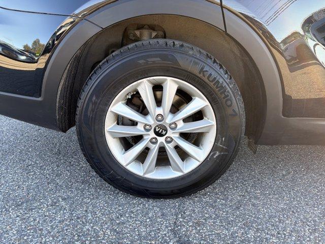 used 2019 Kia Sorento car, priced at $16,976