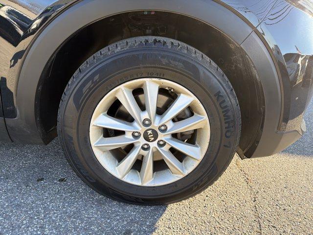 used 2019 Kia Sorento car, priced at $16,976