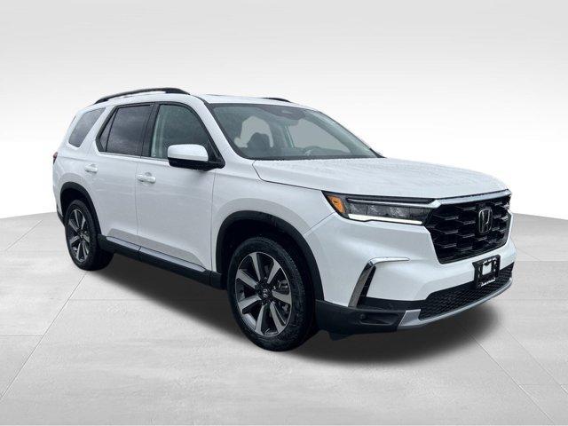 new 2025 Honda Pilot car, priced at $48,364
