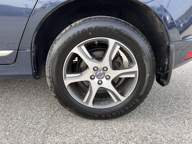 used 2015 Volvo XC60 car, priced at $11,191
