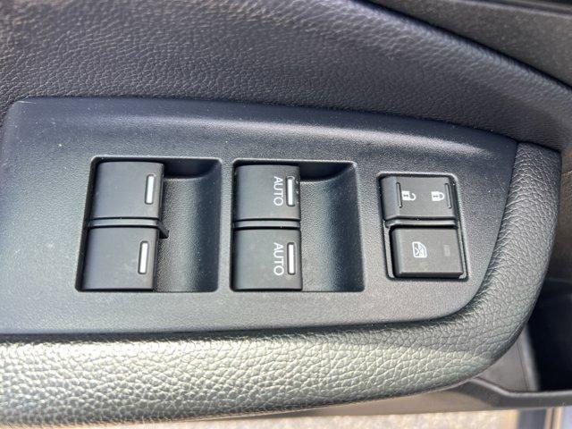 used 2022 Honda Pilot car, priced at $31,312