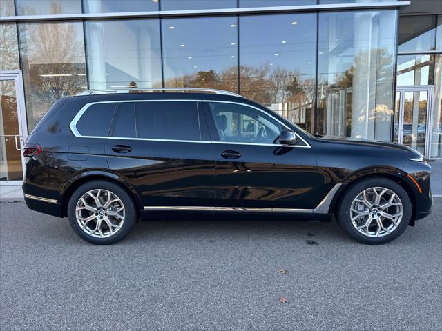 new 2025 BMW X7 car, priced at $89,470