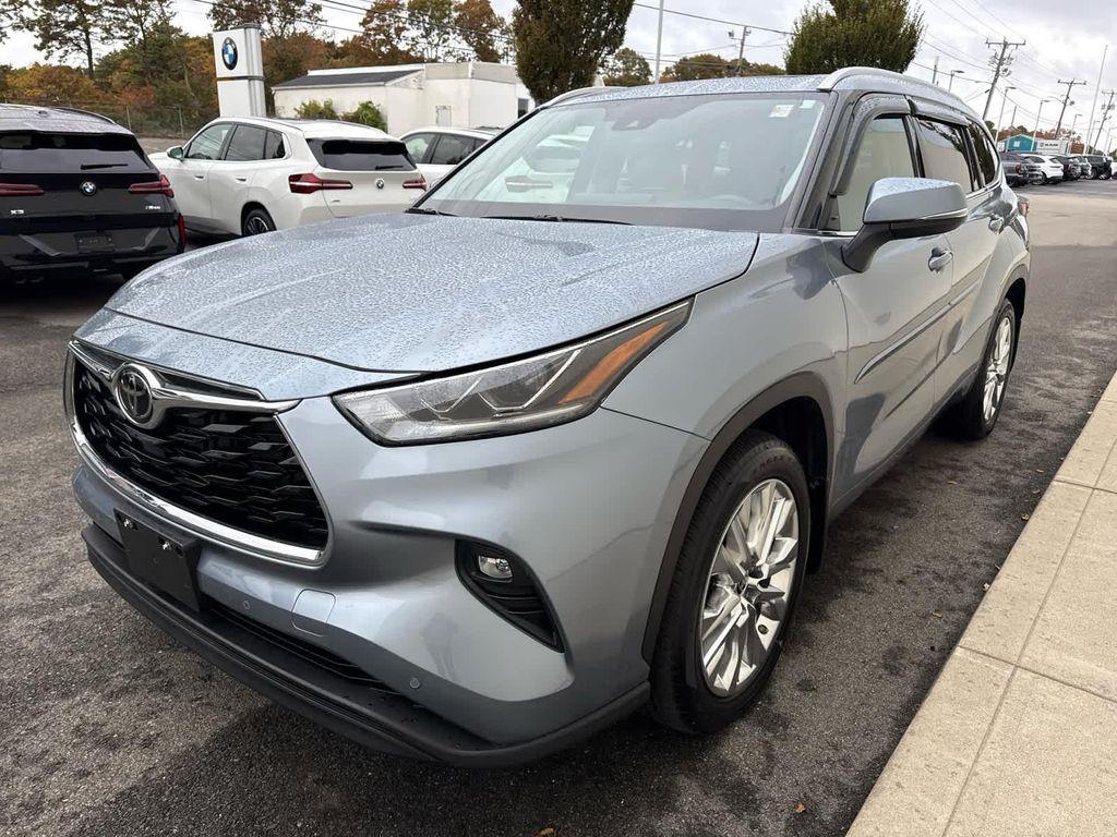 used 2023 Toyota Highlander car, priced at $41,975