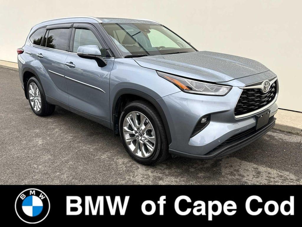 used 2023 Toyota Highlander car, priced at $41,975