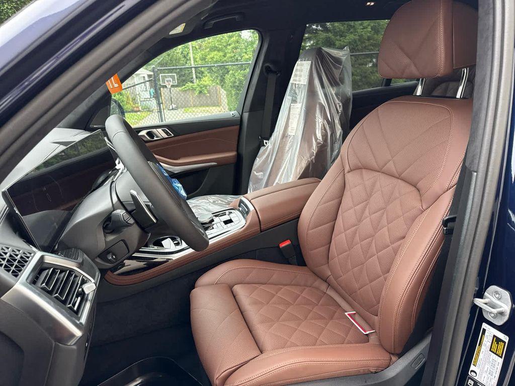 new 2026 BMW X7 car, priced at $100,355