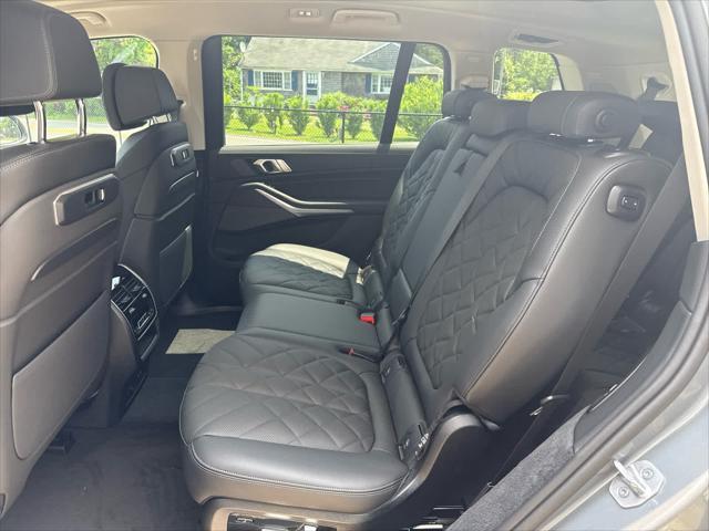 new 2026 BMW X7 car, priced at $91,925