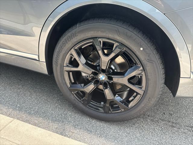 new 2026 BMW X7 car, priced at $91,925