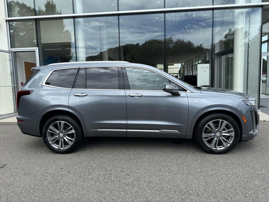 used 2022 Cadillac XT6 car, priced at $31,175