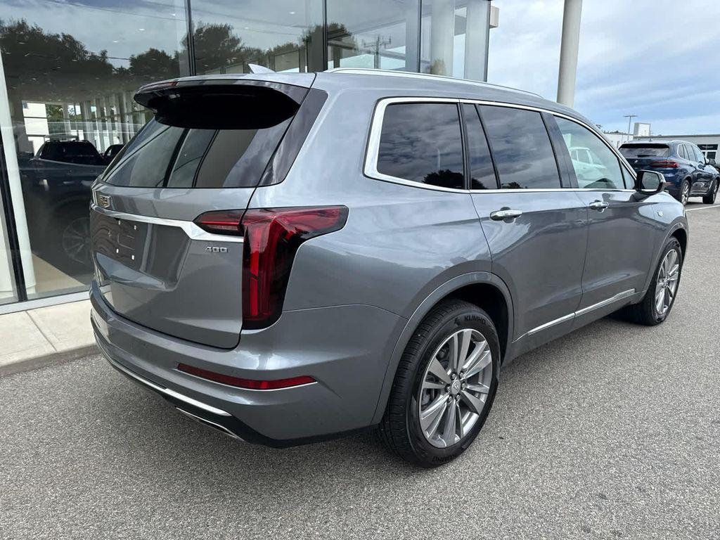 used 2022 Cadillac XT6 car, priced at $31,175
